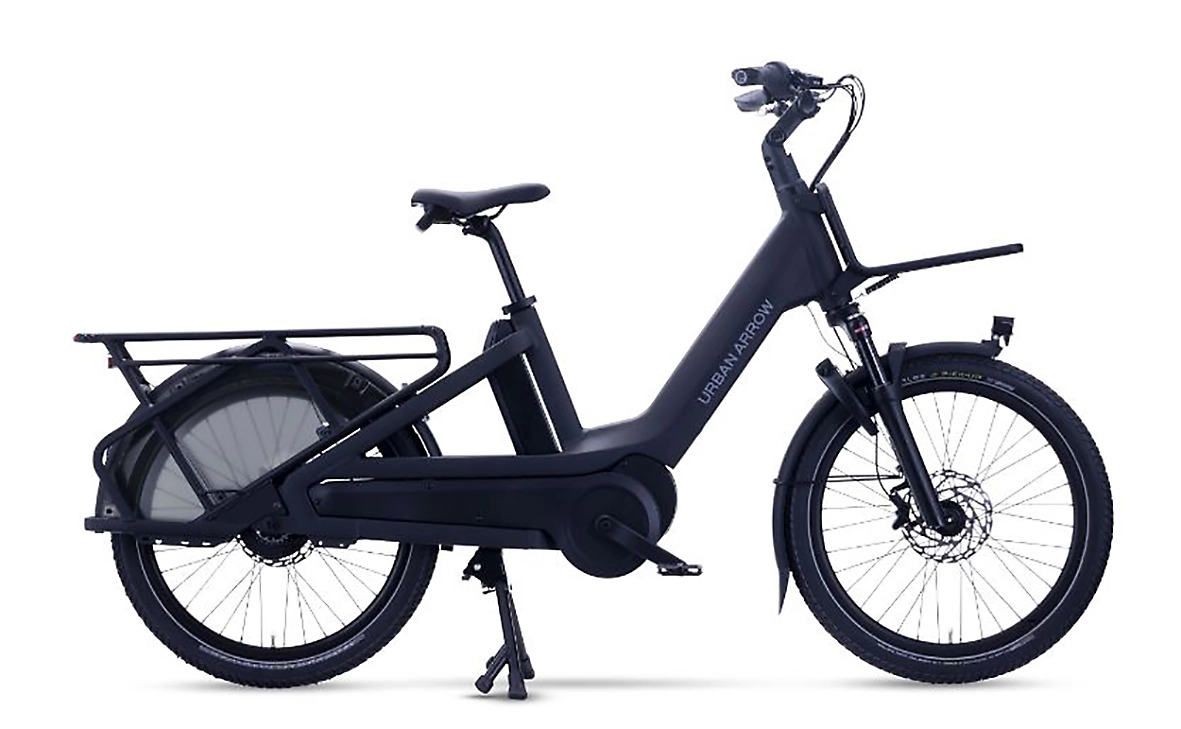 URBAN_ARROW_BREEZE_545_WH_SCHWARZ_2026_BUA0700_BLACK_LONGTAIL_NEU.JPG