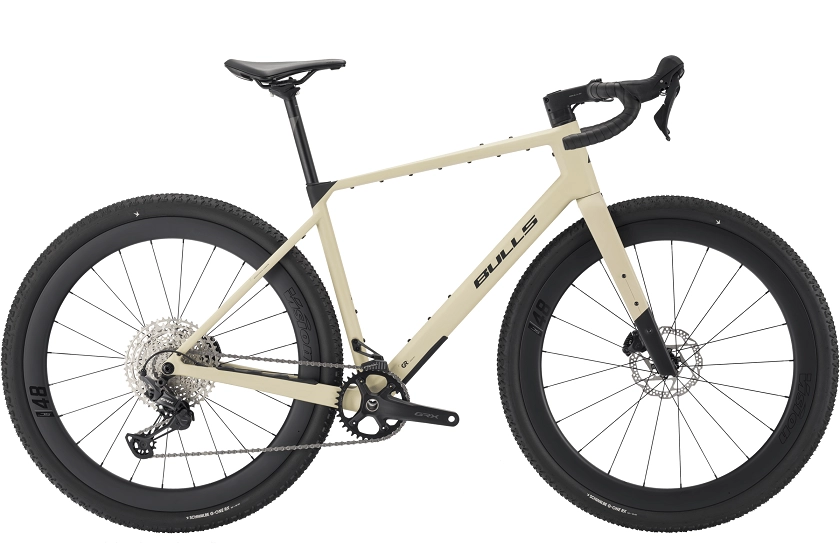 BULLS_MACHETE_X1_BEIGE_2027_SATIN_MATT_527504149945_527504149948_527504149952_527504149956.PNG