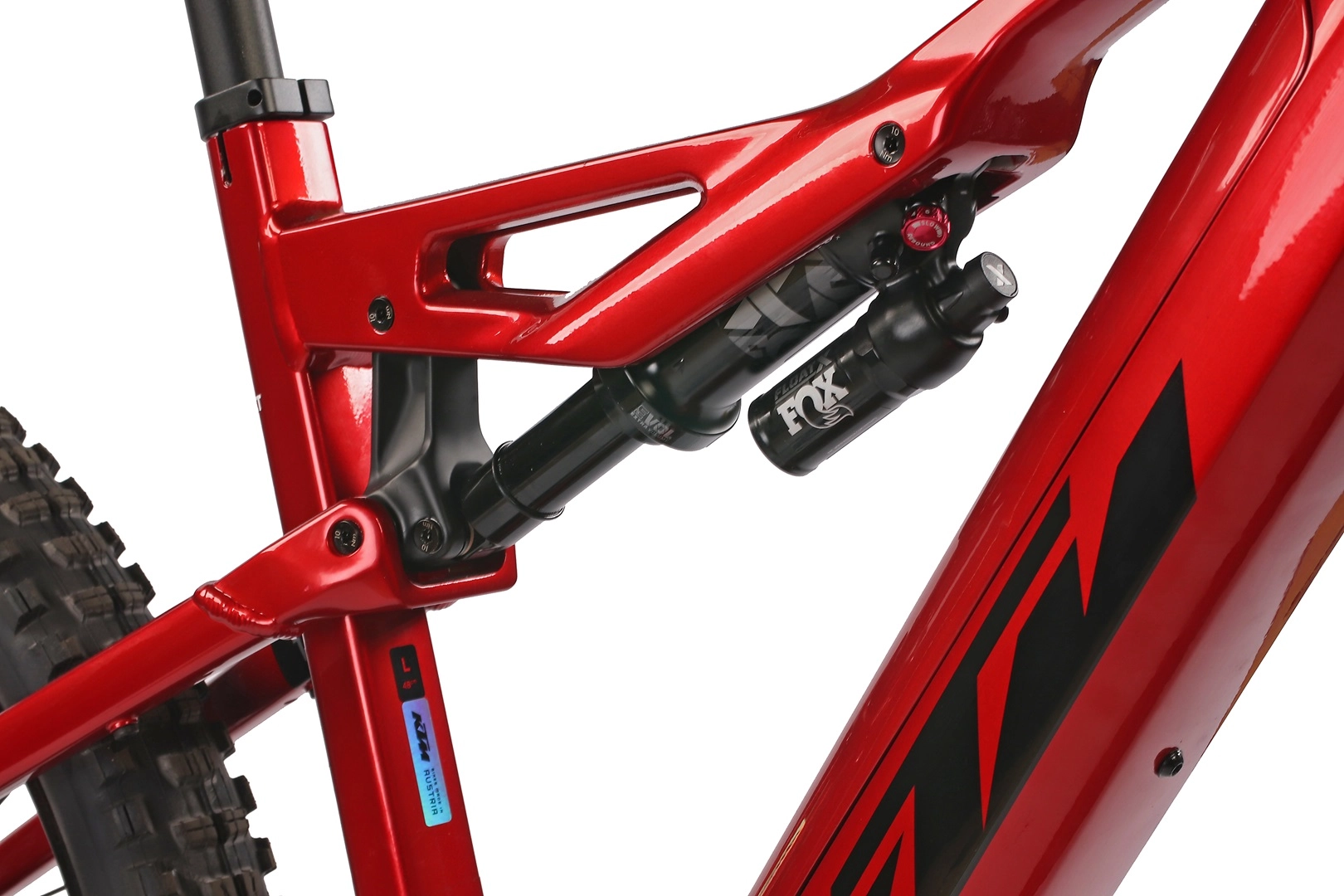 KTM_MACINA_KAPOHO_7971_750_WH_HERREN_CHROME_RED_BLACK_DAEMPFER_023308103_023308108_023308113.JPG